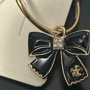 NWOT – Black Gold Plated Bow Hoop Earrings | Feminine & Chic